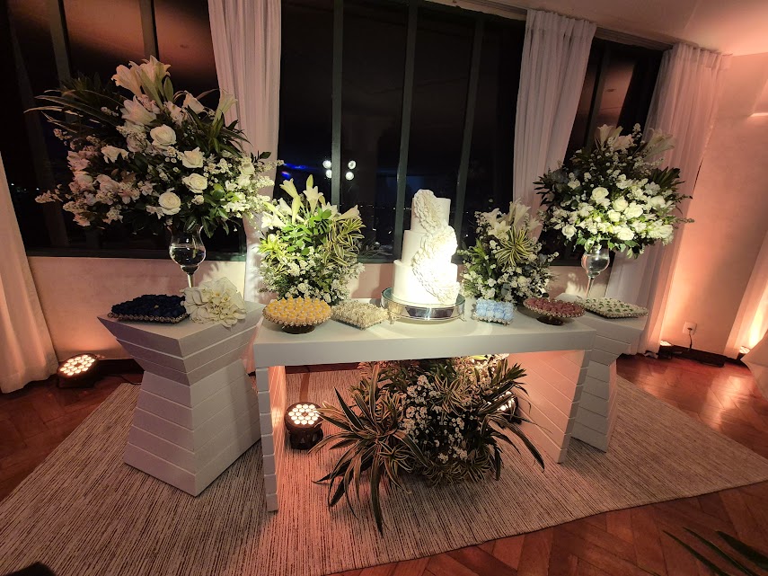 mesa do bolo 8 noite.jpg